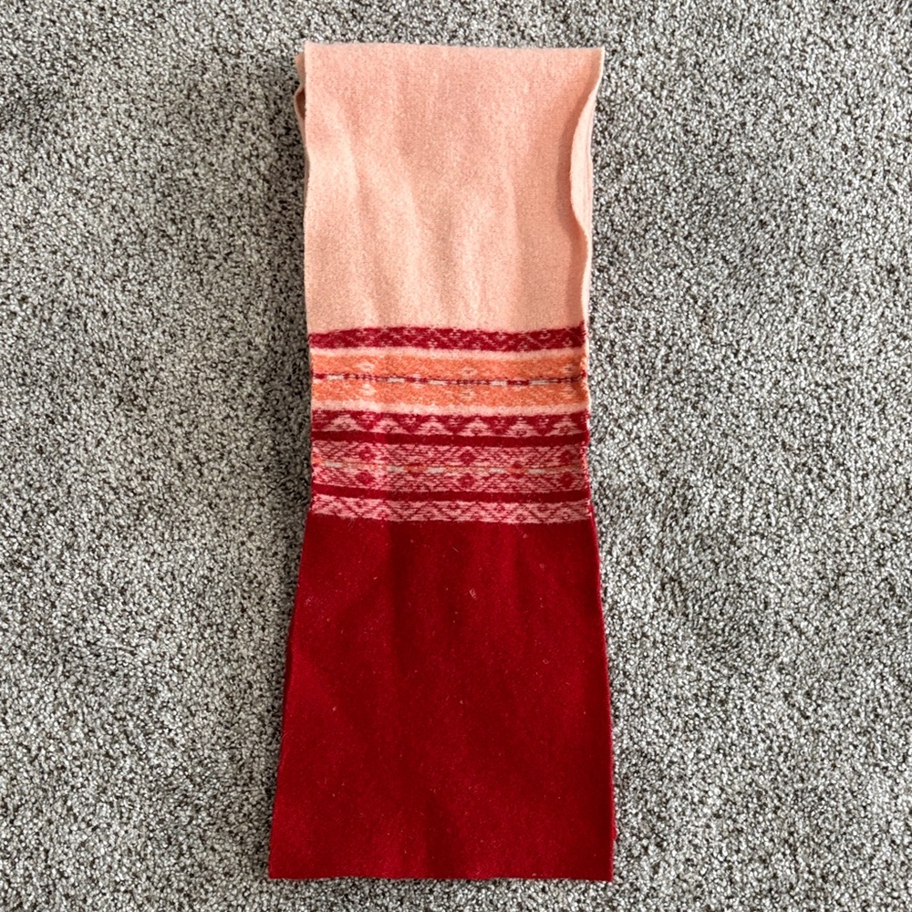 Elegant Women's Scarf in Red and Pink - 100% Wool From Scotland